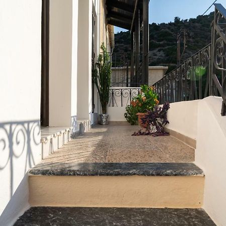 The Junction Appartment Agia Galini Екстериор снимка